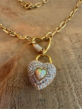 Hillberg & Berk 18” Figaro Charm Necklace Sea Salt Sparkle Heart